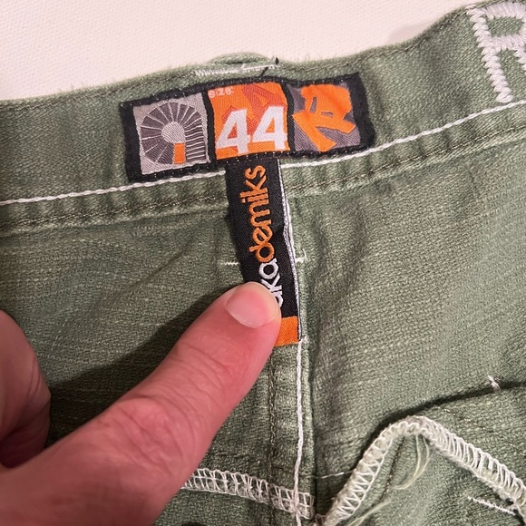 EUC Akademiks Men's Green Pants Size 44x32 🔥🔥 (D3)‎ - Picture 8 of 13